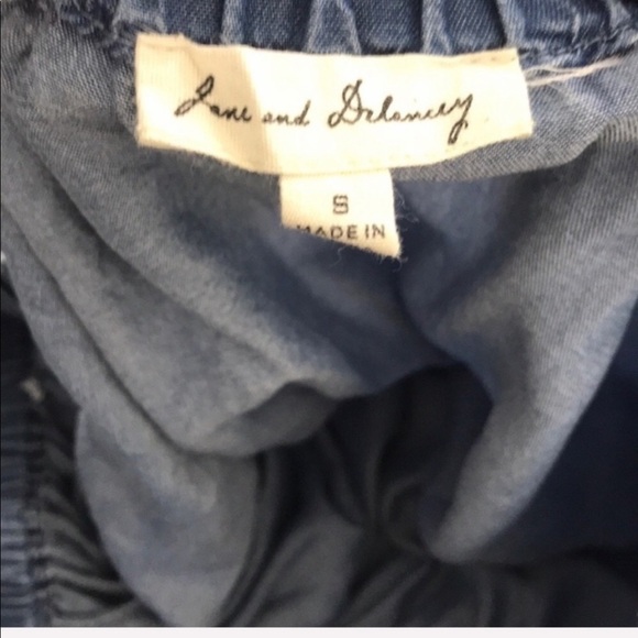 JANE & DELANCEY Blue Chambray Denim Ruffle Top Small Off Shoulder Fall Casual - Picture 6 of 8